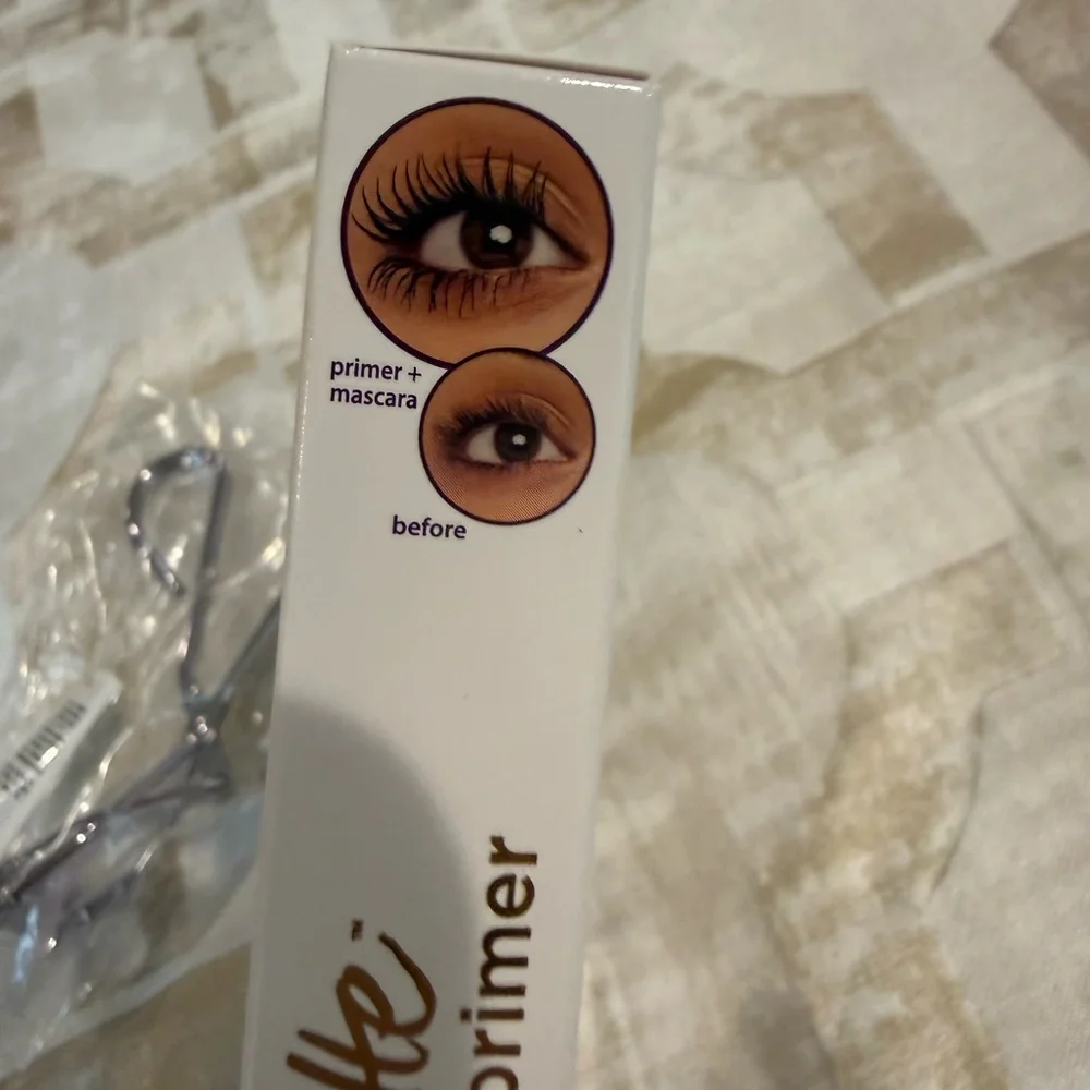 Tarte Tubing Lash Primer – Tarte & Silver Eyelash Curler Bundle - Picture 11 of 11
